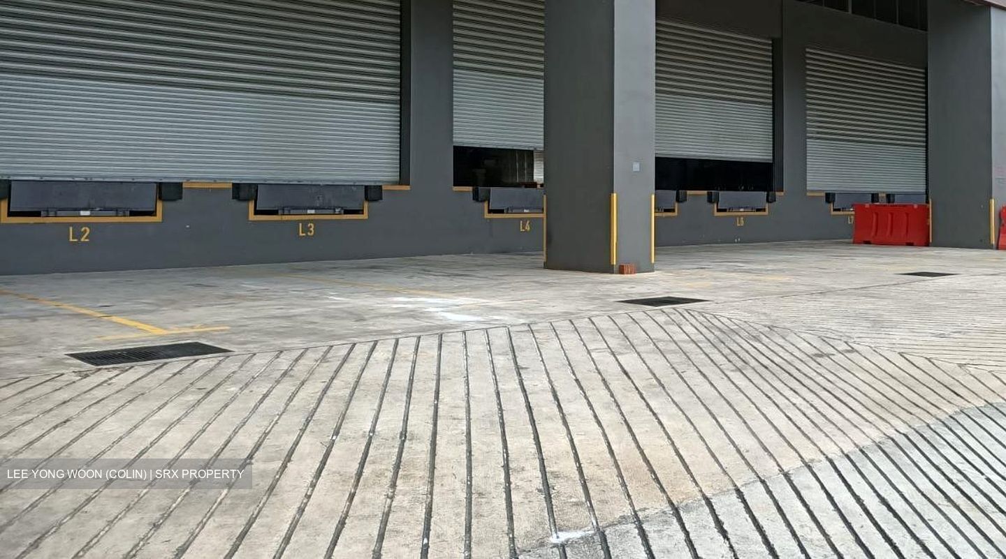 Pandan Crescent (D5), Warehouse #448571671